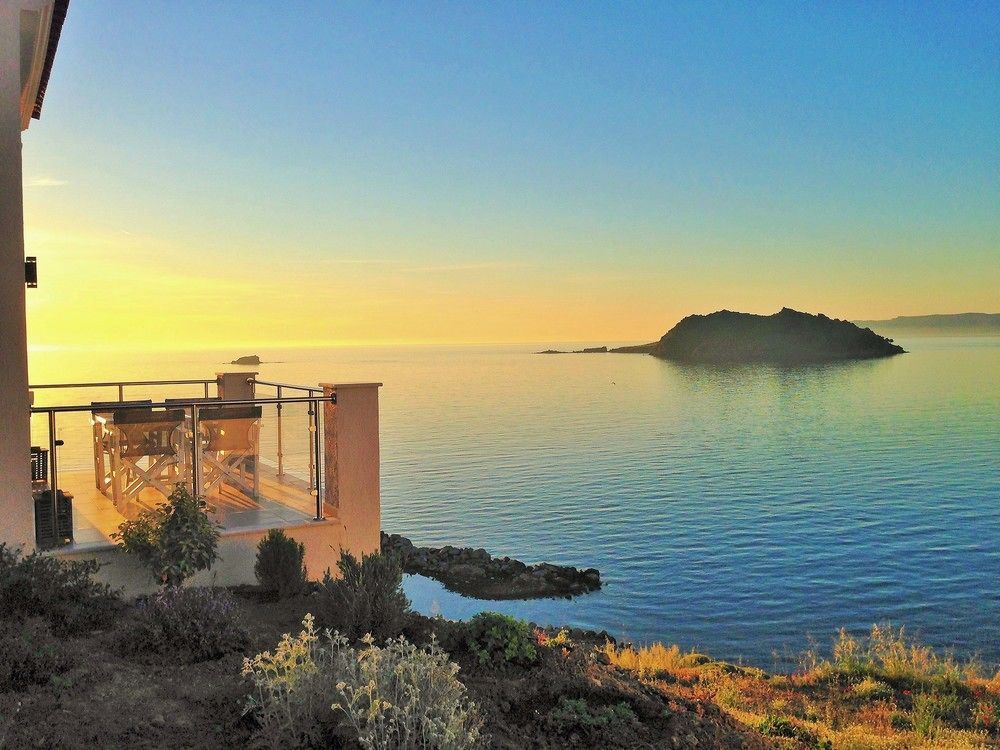 Eleia Seafront Rooms & Villas Petra  Zewnętrze zdjęcie